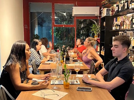 Amigos no Happy Wine